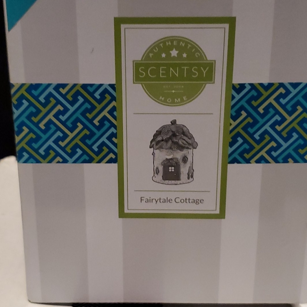 New fairytale cottage scentsy warmer